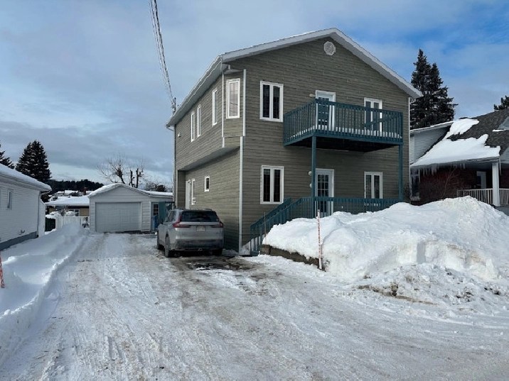 44, 46e avenue, Edmundston, NB, E3V 3B5 in Edmundston,NB Houses for Sale