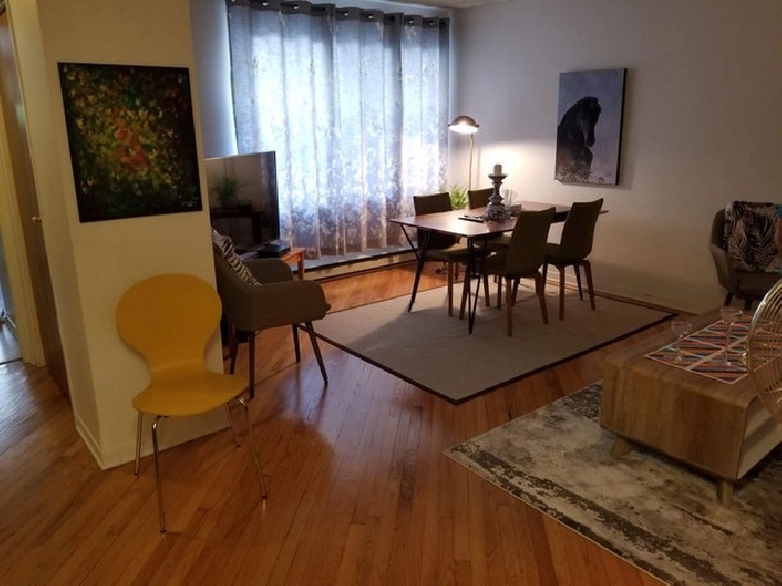 Super 41/2 CôteSaintLuc / Cavendish in City of Montréal,QC