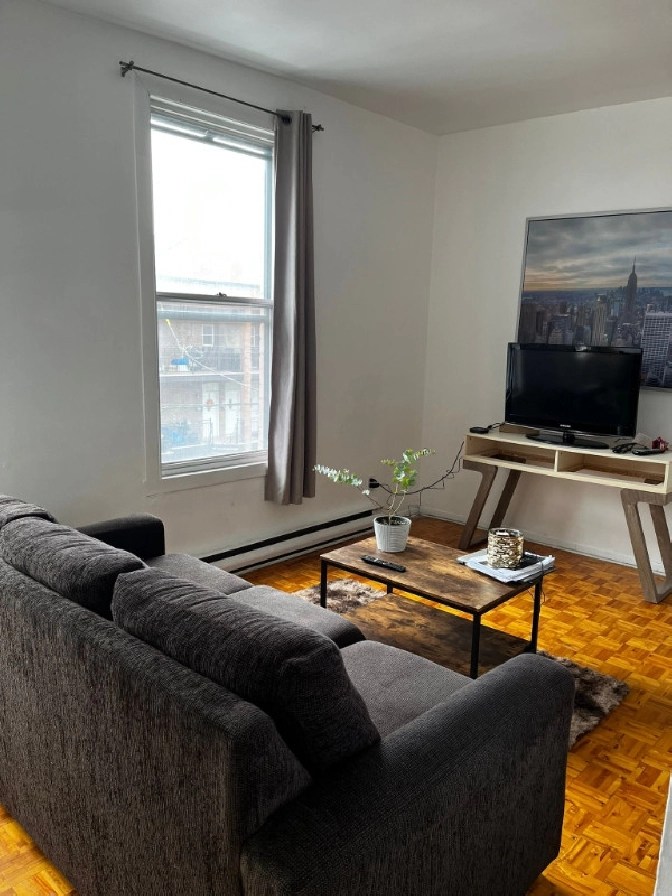 Roommate wanted in City of Montréal,QC Room Rentals & Roommates