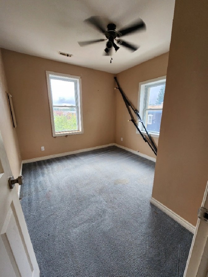 2 Bedroom Apartment in Muskoka,ON Apartments & Condos for Rent