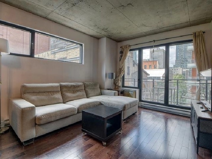 Wow! Superbe condo 2 chambres TOUT MEUBLÉ! Gym Piscine! in City of