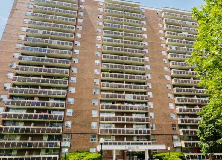 Shared Room for Rent in City of Toronto,ON Room Rentals & Roommates