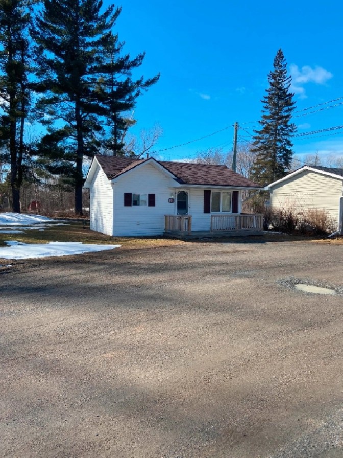 One Bedroom Apartment/tiny home for rent, available now. in Fredericton