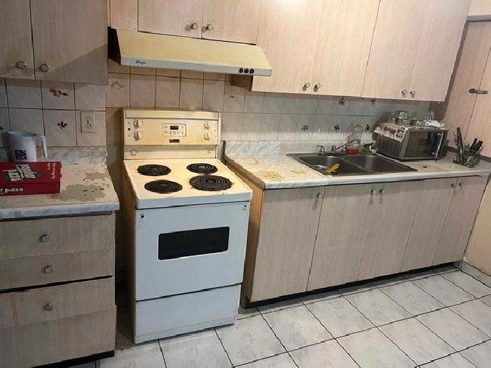 Shared Room for Rent, only for a Girl, Brampton in Mississauga / Peel