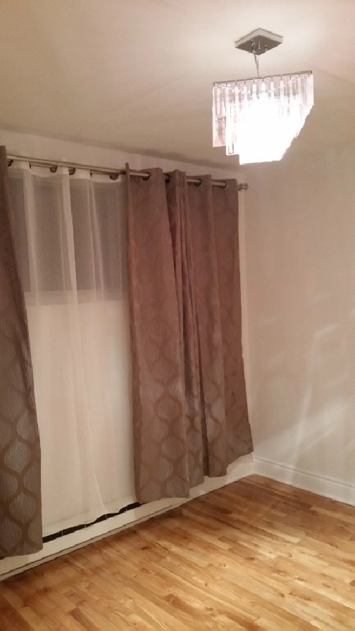 Apartment semi basement in triplex in City of Montréal,QC Apartments