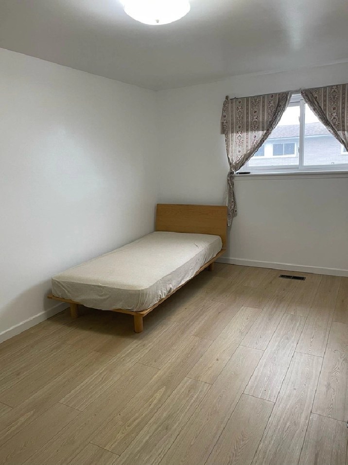 4 bedroom’s for rent. Finch and Leslie in City of Toronto,ON Room