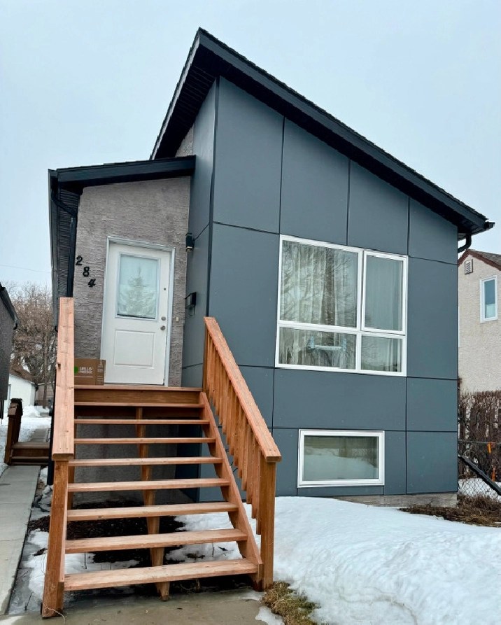 Newer Built BiLevel Duplex For Sale (Private Sale) in Winnipeg,MB