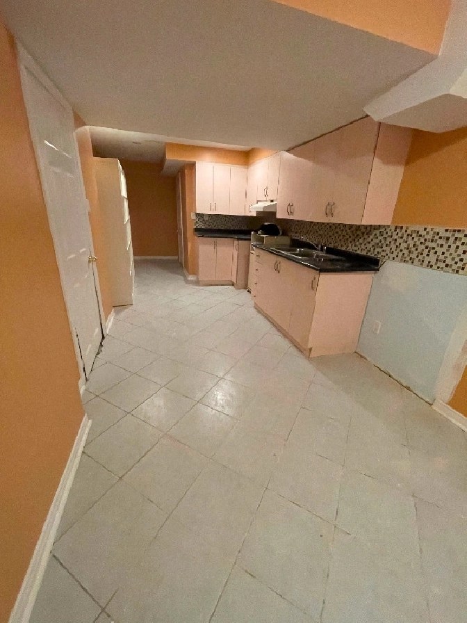 2 Bed Basement For Rent Vaughan in Markham / York Region,ON