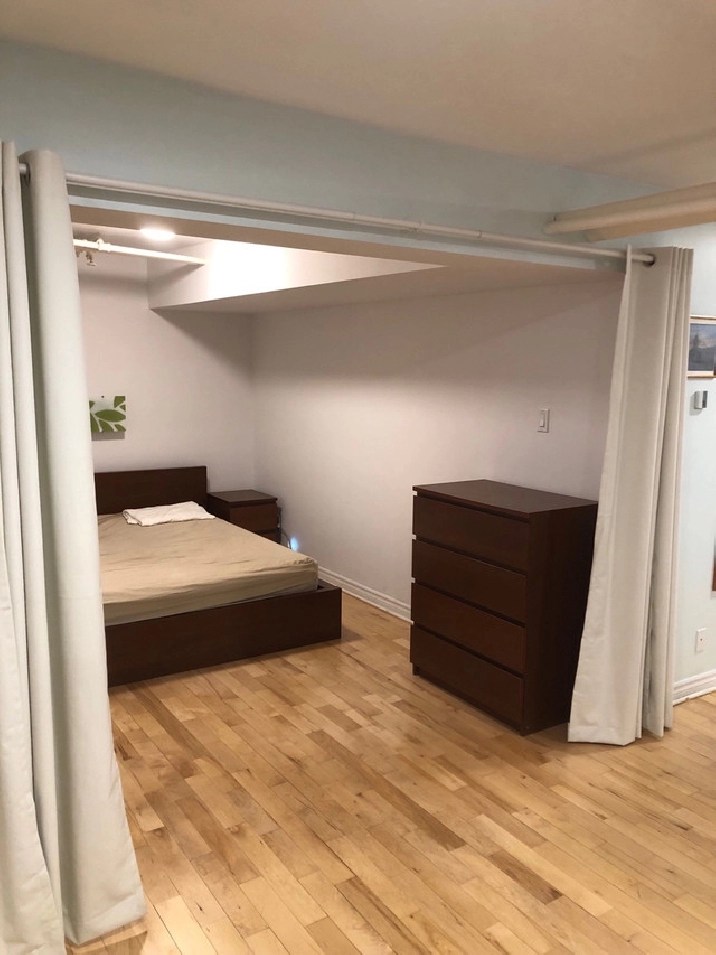 Beautiful studio cote des neiges/Westmount in City of Montréal,QC