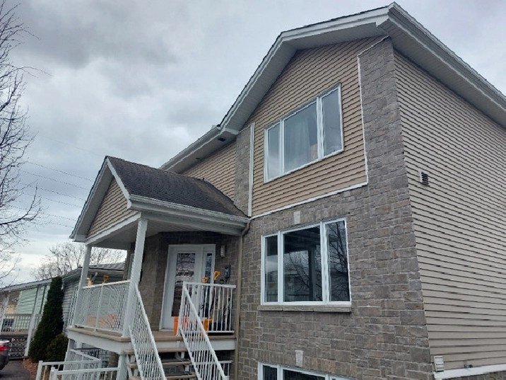 Un joli 4 1/2 chambres apt dans un triplex in Gatineau,ON Apartments & Condos for Rent