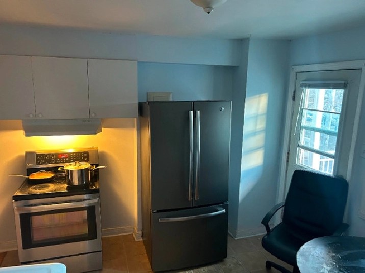 BEAU 3 ½ DISPONIBLE LE 1ER JUILLET À SINTMICHEL MONTRÉAL in City of