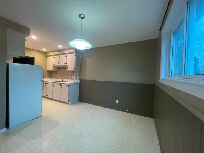 COBOURG TOWNHOUSE 4 BEDROOM, PERFECT FOR A FAMILY! 905 349 2400 in