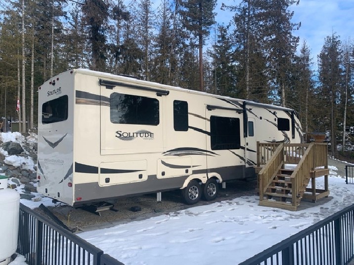 2020 Grand design solitude and park lot in Kamloops,BC Houses for Sale