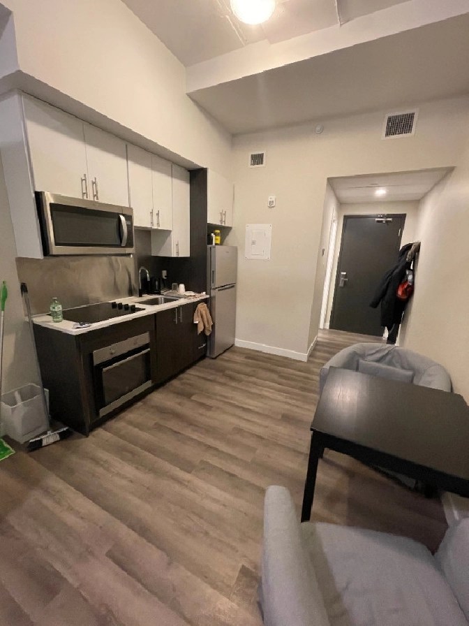 Furnished OneBedroom/Bachelor for Rent Near Ottawa University in