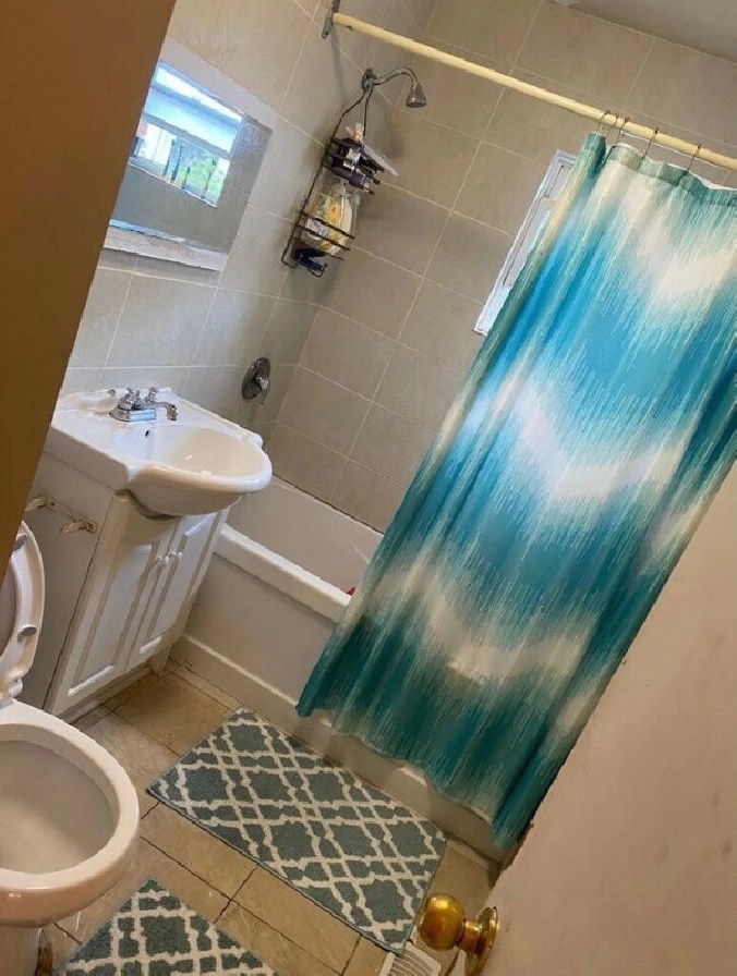 2 bed 2 bath house in Richmond,BC Apartments & Condos for Rent