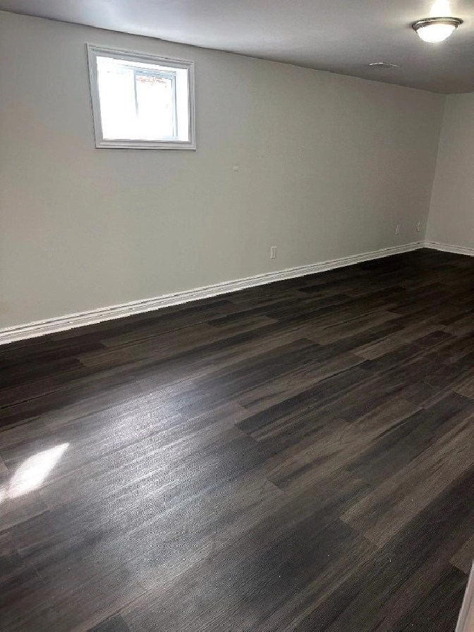 Spacious 2 bedroom in Westshore, walking distance to the lake in Oshawa