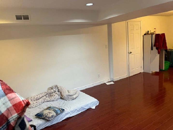 Extra Large Bedroom near UFT Scarborough &Centennial from May 1 in City