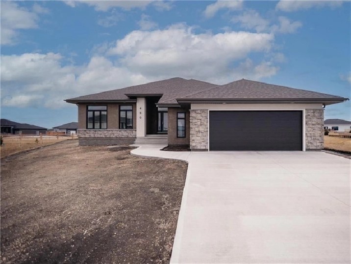 Grande Pointe Bungalow! in Winnipeg,MB Houses for Sale