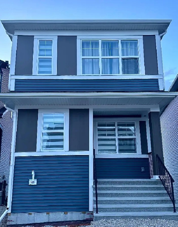 Brand New 3 Bed 2.5 Bath Detached House In Glacier Ridge in Calgary,AB