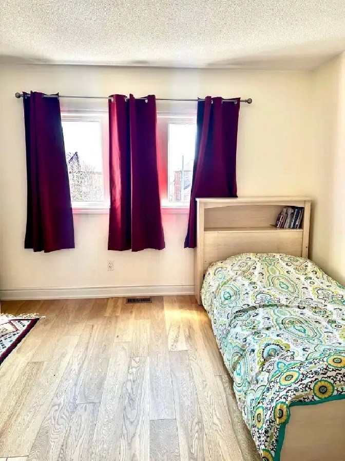 Furnished 3bedroom House Richmond Hill in Markham / York Region,ON