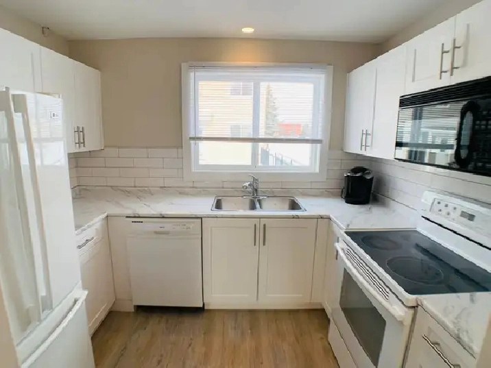 328600 Signal Road in Fort McMurray,AB Apartments & Condos for Rent