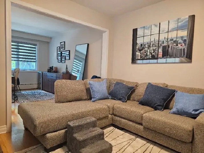 Ville Emard 5.5 Renovated Rénové Metro Monk in City of Montréal,QC