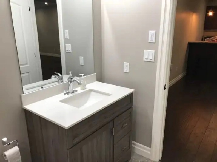Room for Rent in Kincardine in Owen Sound,ON Short Term Rentals