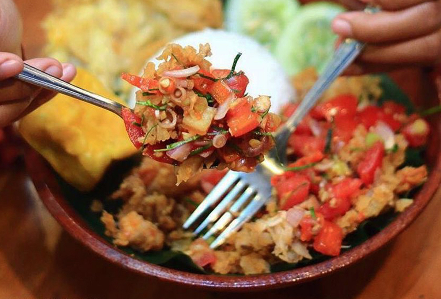 5 Ayam Geprek di Bandung yang Pedasnya Sangar
