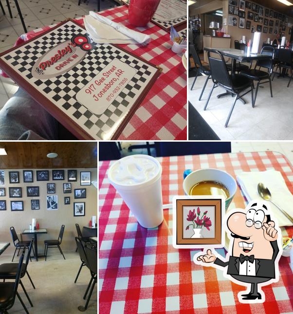 Presley's DriveIn in Jonesboro Restaurant menu and reviews