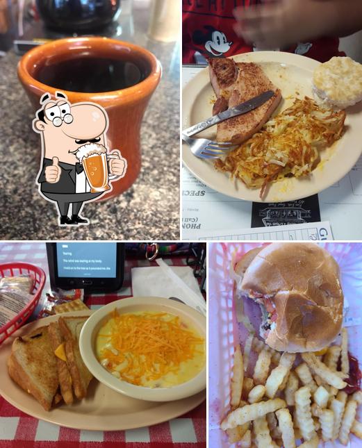Presley's DriveIn in Jonesboro Restaurant menu and reviews