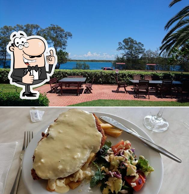 Riverside Tavern in South West Rocks Restaurant menu and reviews