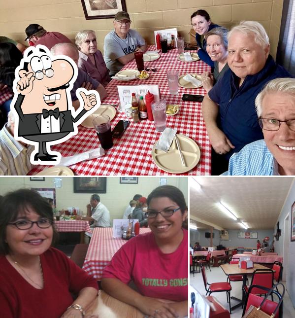 Cuevas's Fish House in Picayune Restaurant menu and reviews