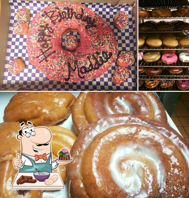 Hole in One Donuts, 1707 James L Redman Pkwy in Plant City Restaurant