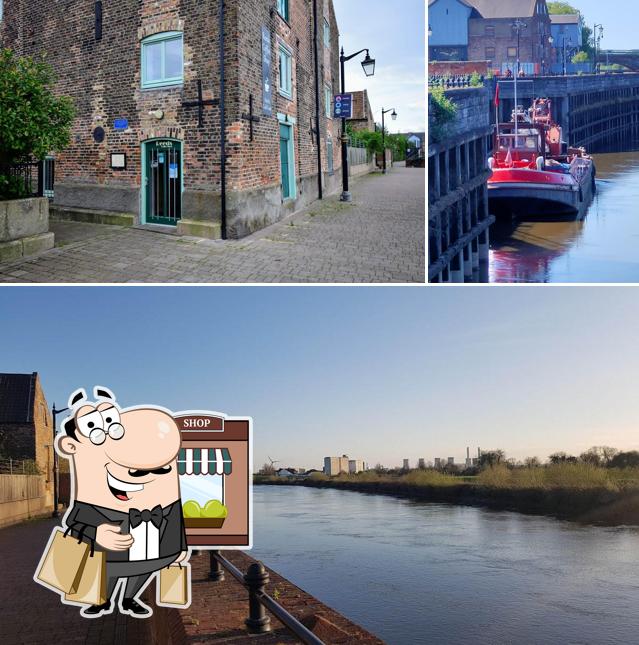 Reeds Coffee Shop, 54 Bridge St in Gainsborough Restaurant menu and