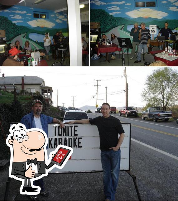 Rivers Edge Cafe in Big Island