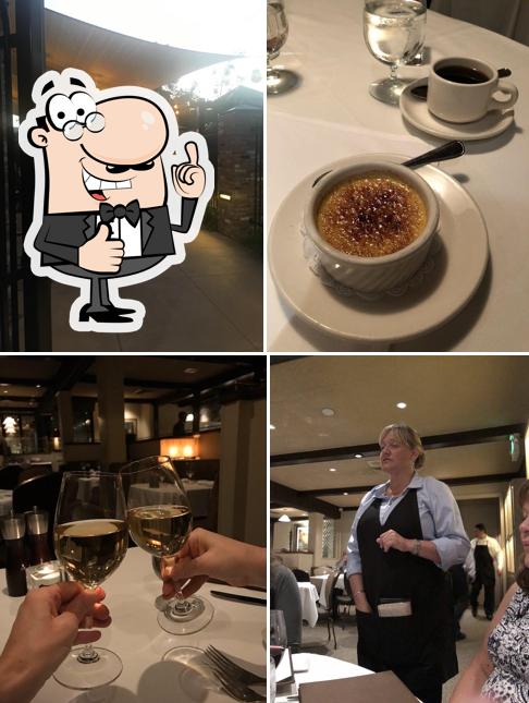 Pub y bar Bricks, Reno Opiniones del restaurante