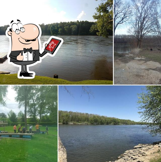 River's Edge Inn in Dixon Restaurant menu and reviews