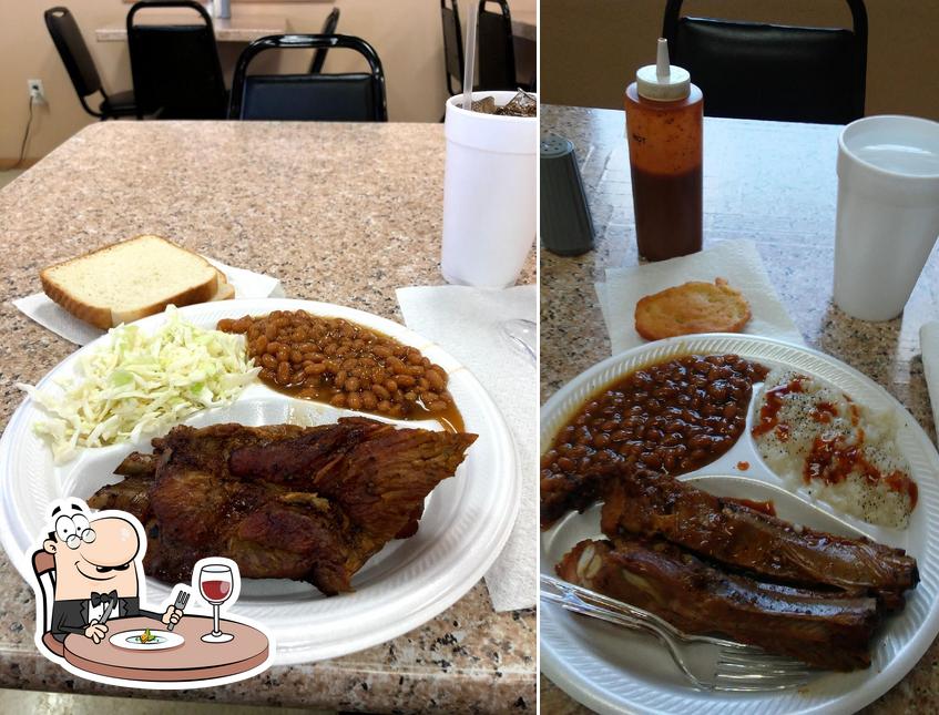 Robert's Ribs in Ariton Restaurant reviews