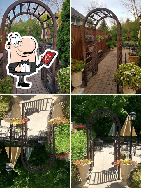 The Range Line Inn in Mequon Restaurant menu and reviews