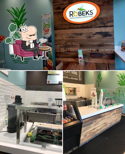 Robeks Fresh Juices & Smoothies, 6661A, Old Dominion Dr in McLean