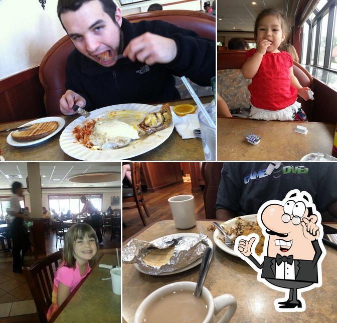 Raspberry's Pancake House & Restaurant in Steger Restaurant menu and