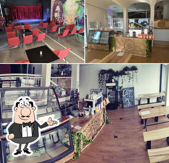 Grounded Cafe in West End Restaurant reviews