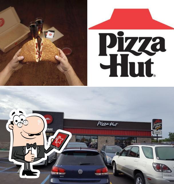 Pizza Hut, 609 N 13th St in Decatur Restaurant menu and reviews