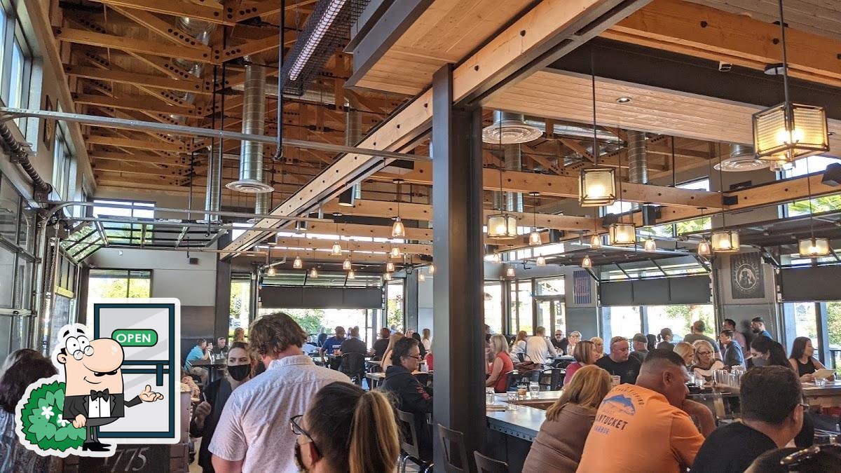 J Riley Distillery in Redlands Restaurant reviews