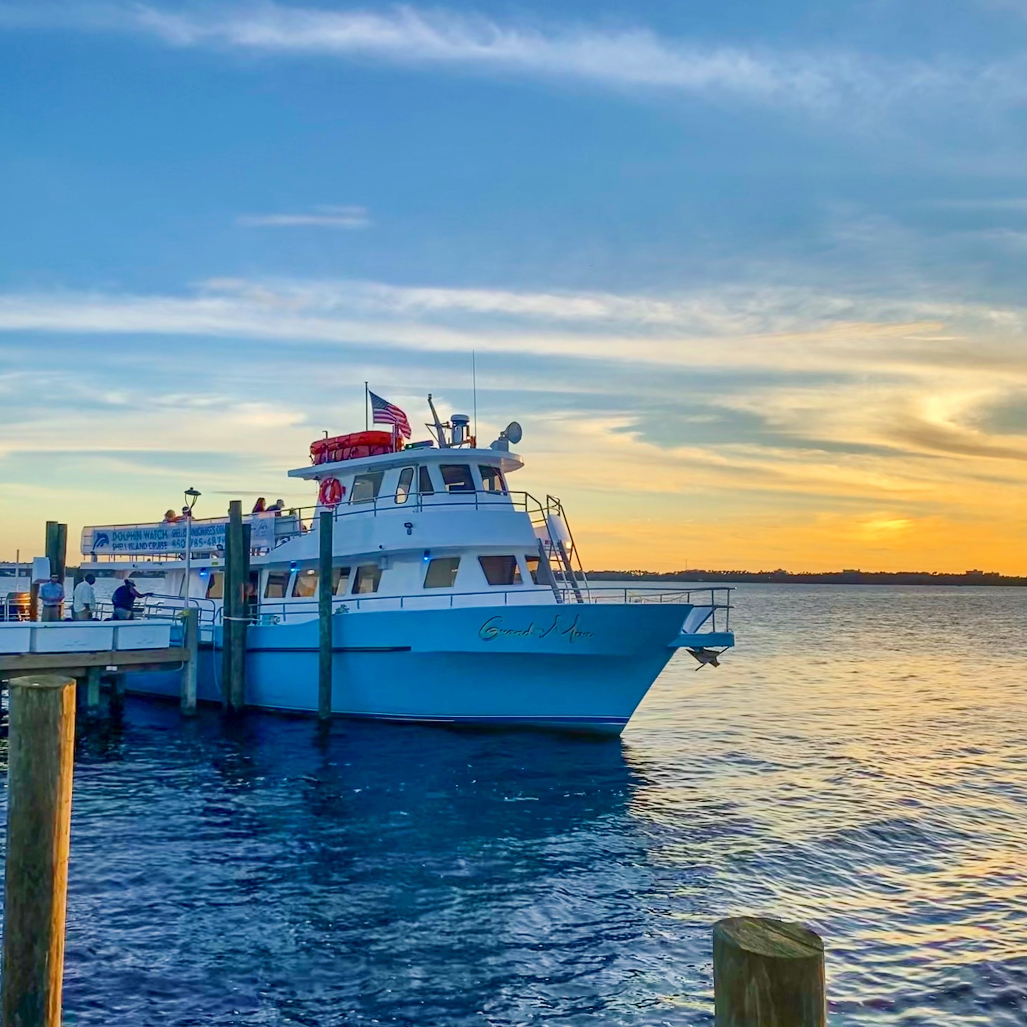 Sunset Dolphin Cruise GrandMere Shell Island Cruises at Papa Joe's