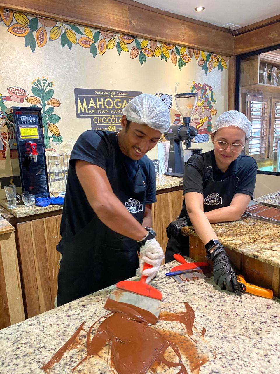 Chocolate Making Class Panama Heavens JE, S.A. Reservations