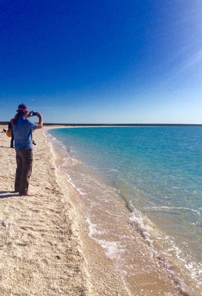 Red Earth Safaris Budget Backpacker Tours Perth to Exmouth (Ningaloo