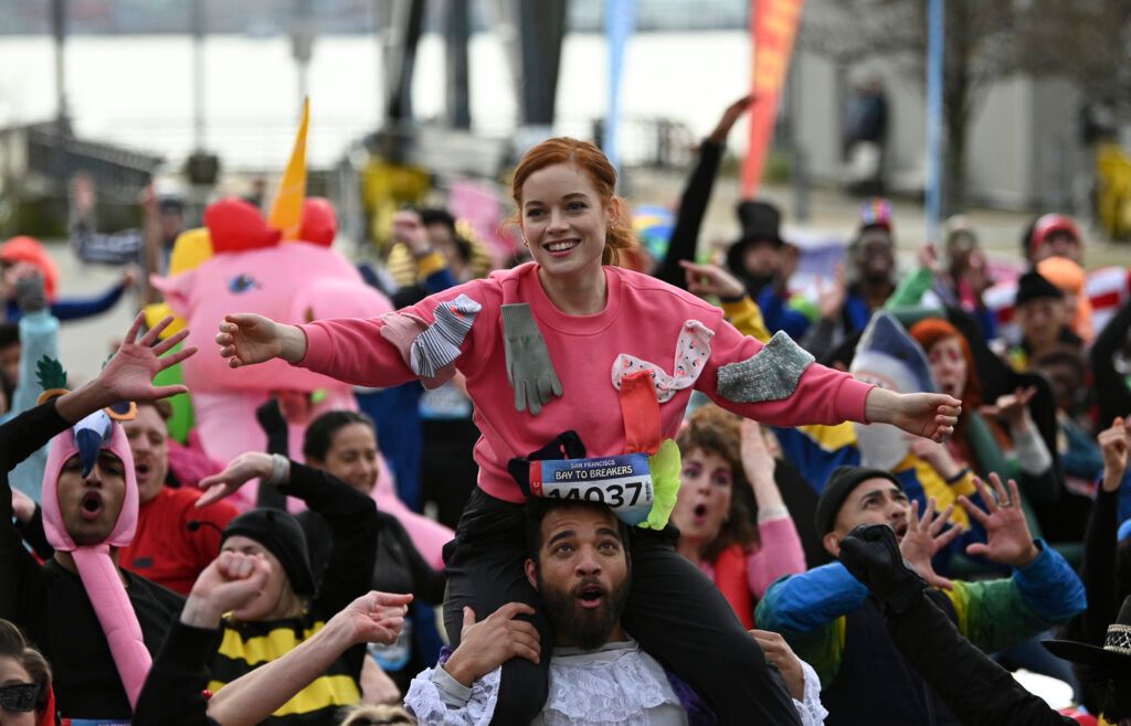 Sunday’s ‘Zoey’s Extraordinary Playlist’ Is a Bay to Breakers Episode