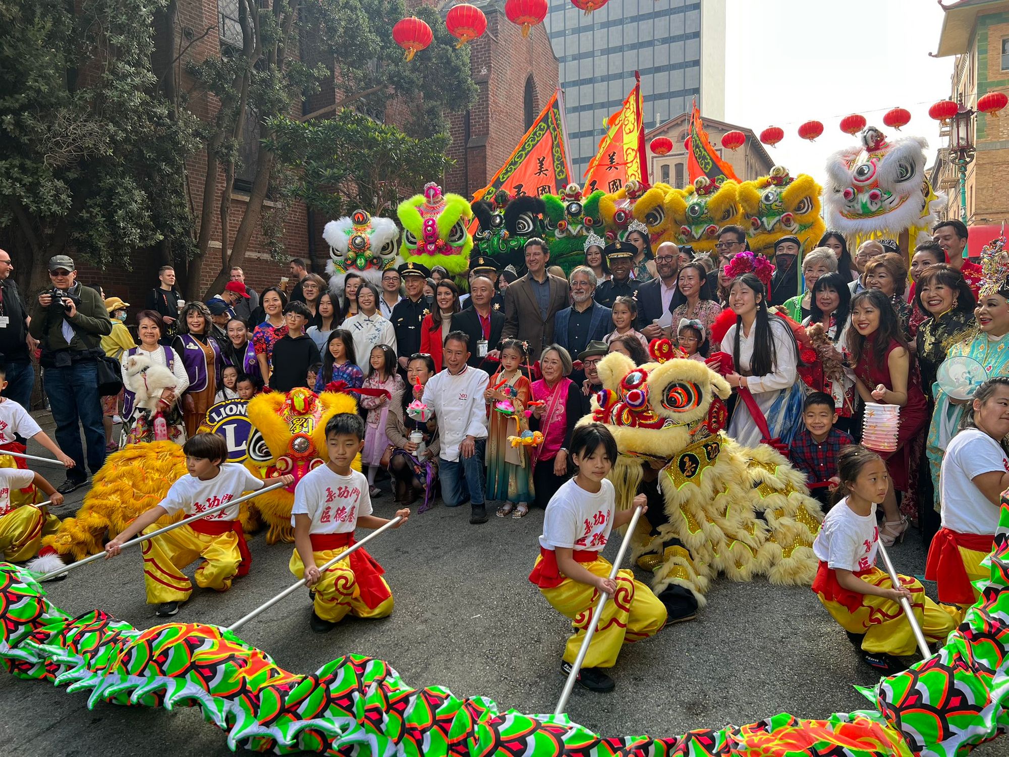 Sunday Links Autumn Moon Festival, Folsom Street Fair, Cole Valley