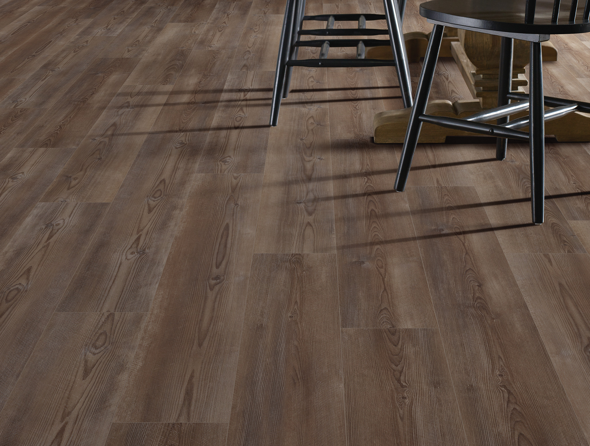 resolute 7in plus ripped pine resilient VE278_07047 Shaw